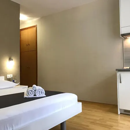 Gostinjska kuća Berulia Brela