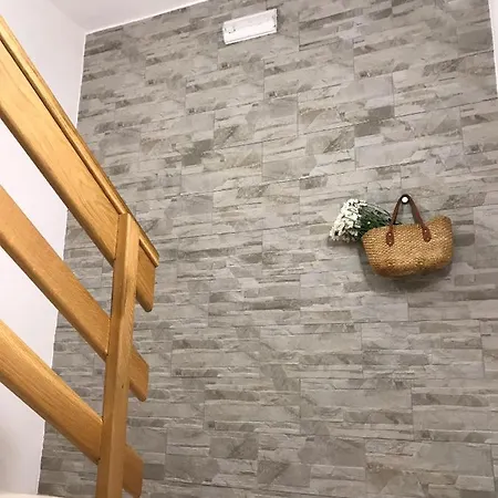 Berulia Πανσιόν Brela