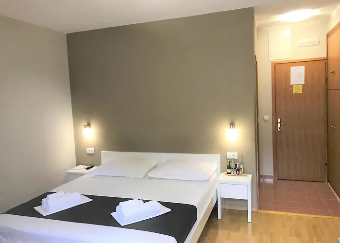 Berulia Gasthuis Brela